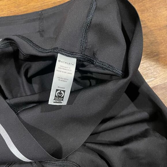 Athleta Sonic Capri Reflective Waist Black Sz M - Picture 7 of 9